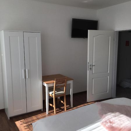 Hotel Kronenhof & Gaststaette Zum Fehling Julich Bagian luar foto