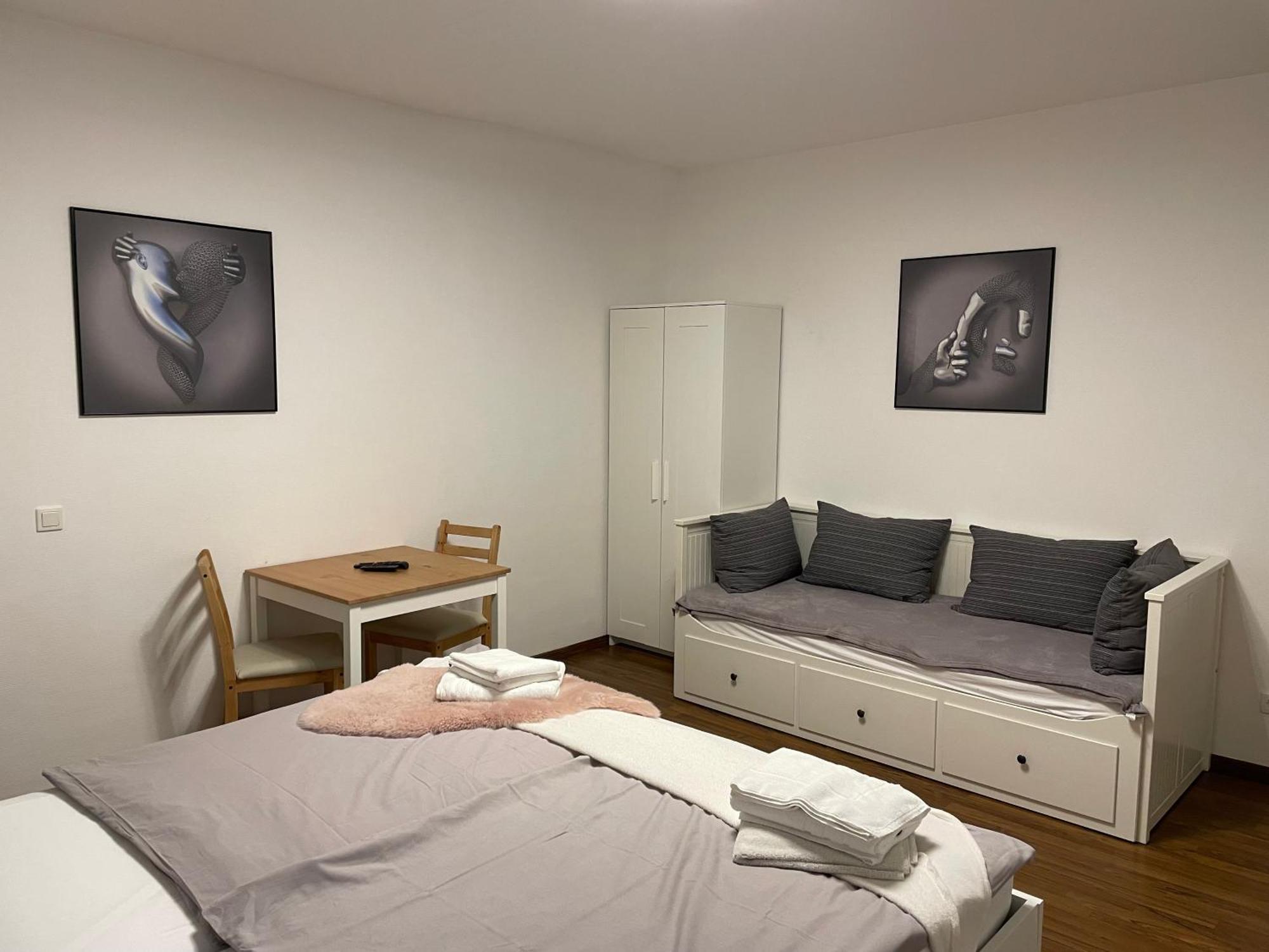 Hotel Kronenhof & Gaststaette Zum Fehling Julich Bagian luar foto